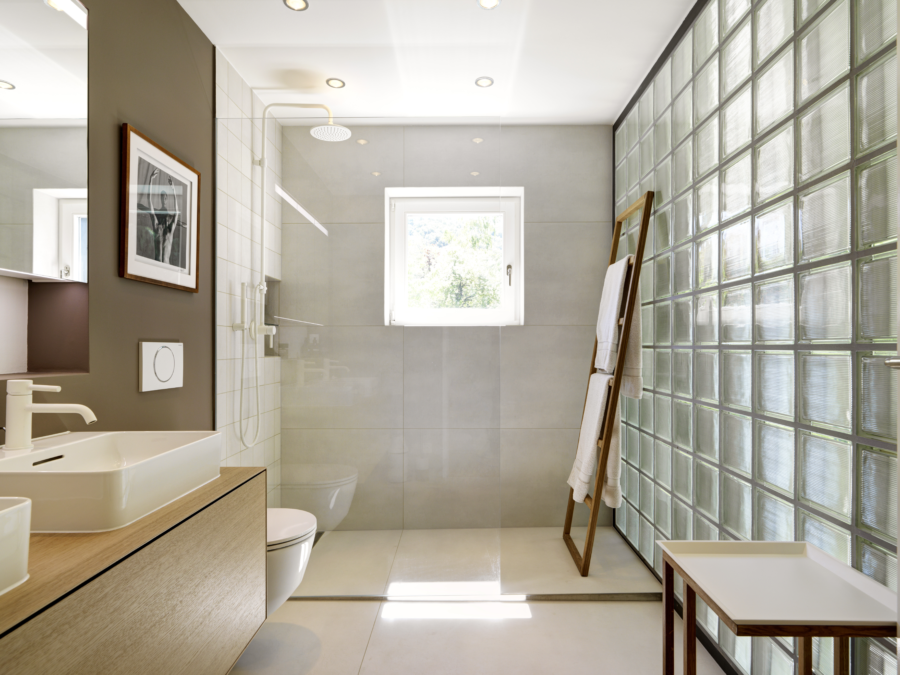 A04 moebel innenarchitektur umbau badzimmer farben glasbausteine bulthaup kueche basel